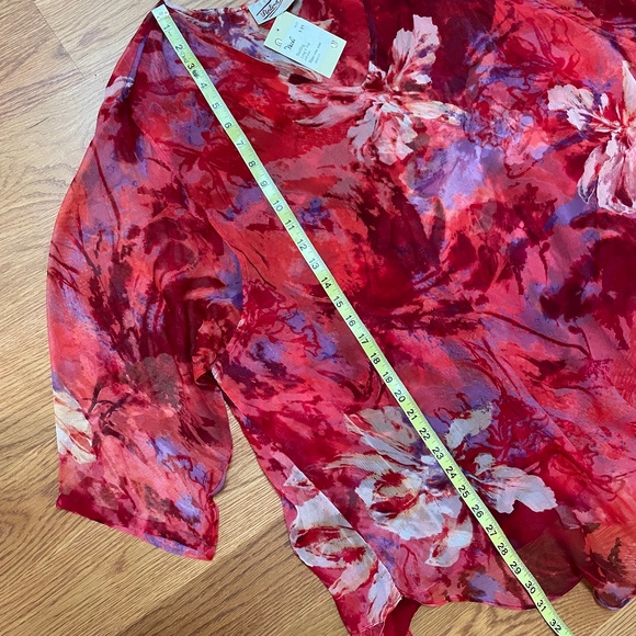 SHEER Trend! Sterling Styles, Yazdi Seattle Red Chiffon Floral Top OS NWT - Picture 6 of 14